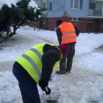 Staré Mesto dostáva v tomto období množstvo podnetov a sťažností na zimnú údržbu ciest a chodníkov. Naša mestská časť, napriek tomu, že nevlastní potrebné mechanizmy, snaží sa občanom v rámci zimnej údržby pomôcť aspoň základným čistením chodníkov prostredníctvom aktivačných pracovníkov. Tí pracujú v lokalitách Starého Mesta tak, ako nám ich nahlasujú občania. Dnes aktivační pracovali […]