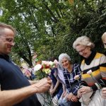 Starosta MČ Košice – Staré Mesto Igor Petrovčik s poslancami ďakovali všetkým mamám, mamičkám, starým i prastarým mamám….Za ich obetavú starostlivosť, lásku, trpezlivosť a oporu…. Známa talianska herečka Sophia Loren definovala materstvo výstižne: “ Ak ste matkou, už nikdy nie ste vo svojich myšlienkach sama. Matka vždy musí myslieť dvakrát – raz za seba a […]